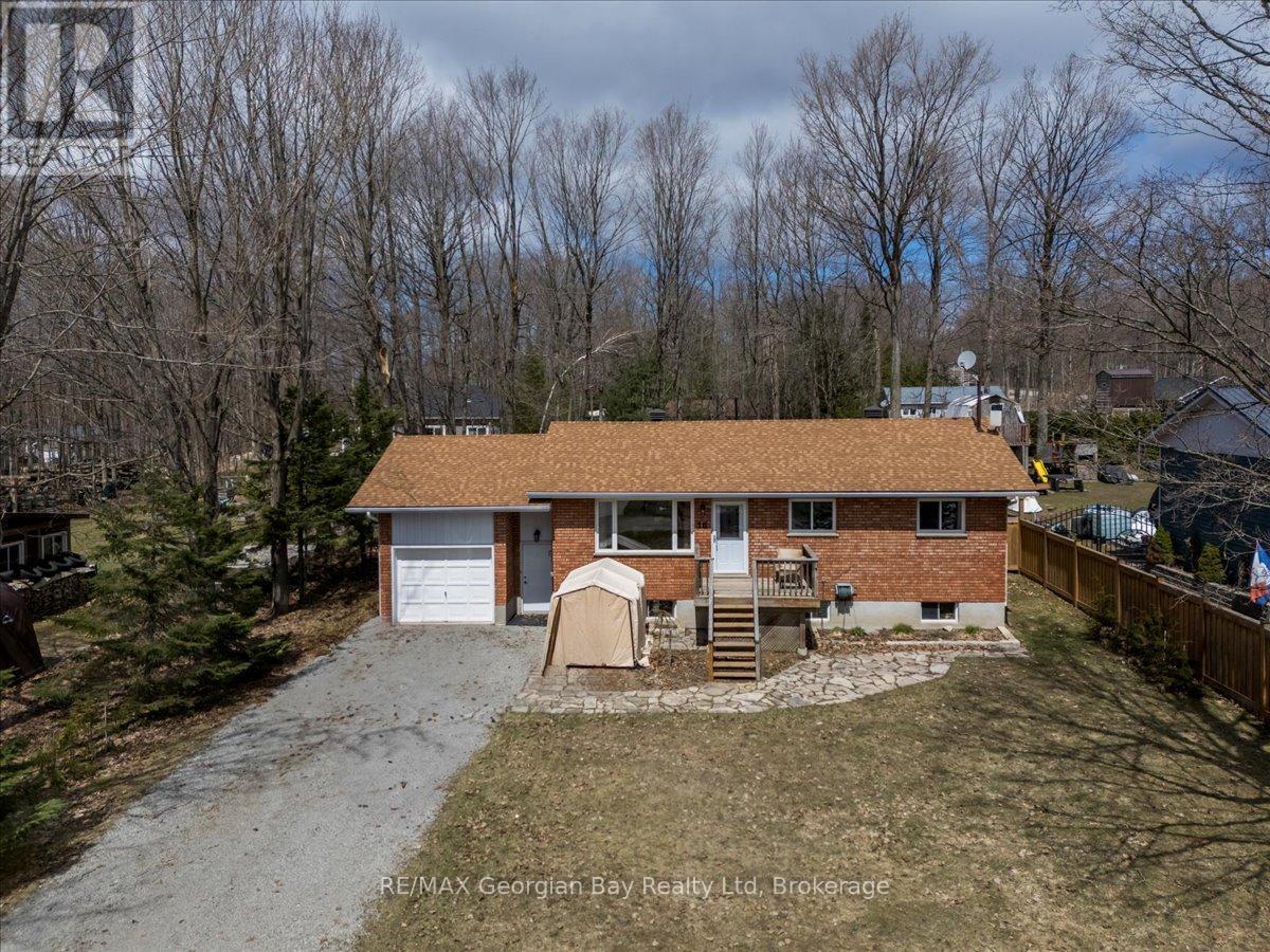 Property at 16 MUNDY AVENUE image 3