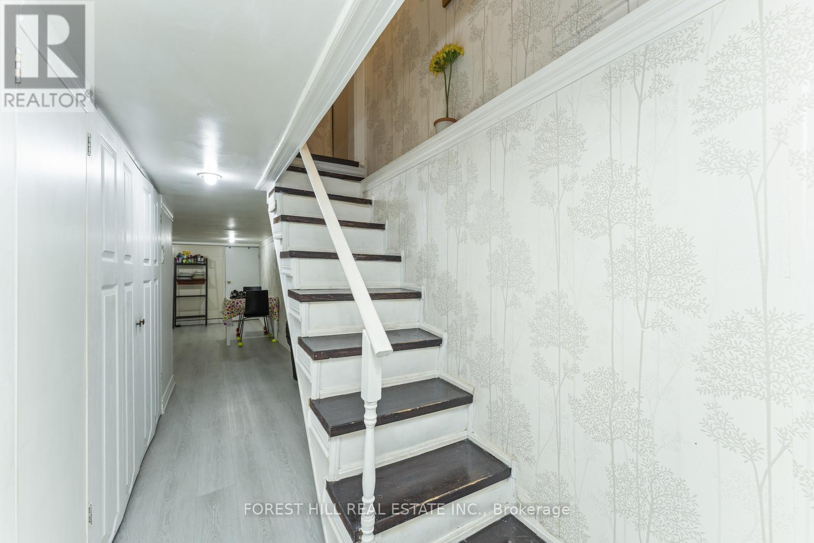 1046 Dovercourt Road, Toronto, Ontario  M6H 2X8 - Photo 27 - W12102677