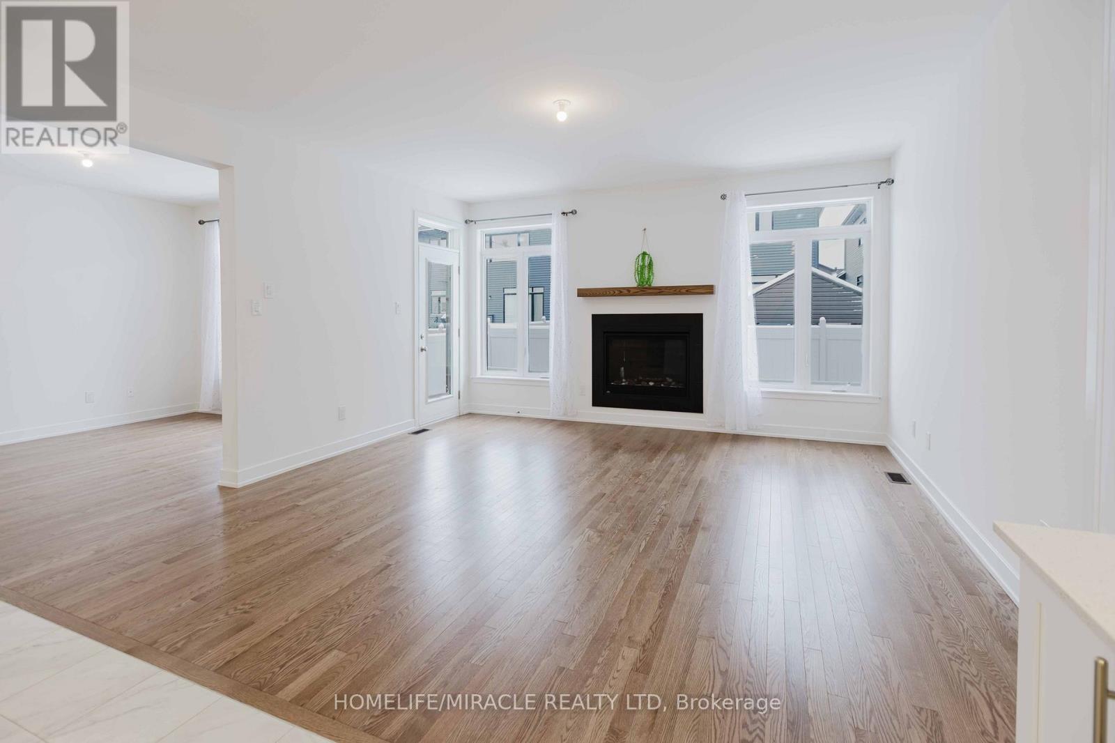 815 Wooler Place, Ottawa, Ontario  K1T 0X2 - Photo 10 - X12142068