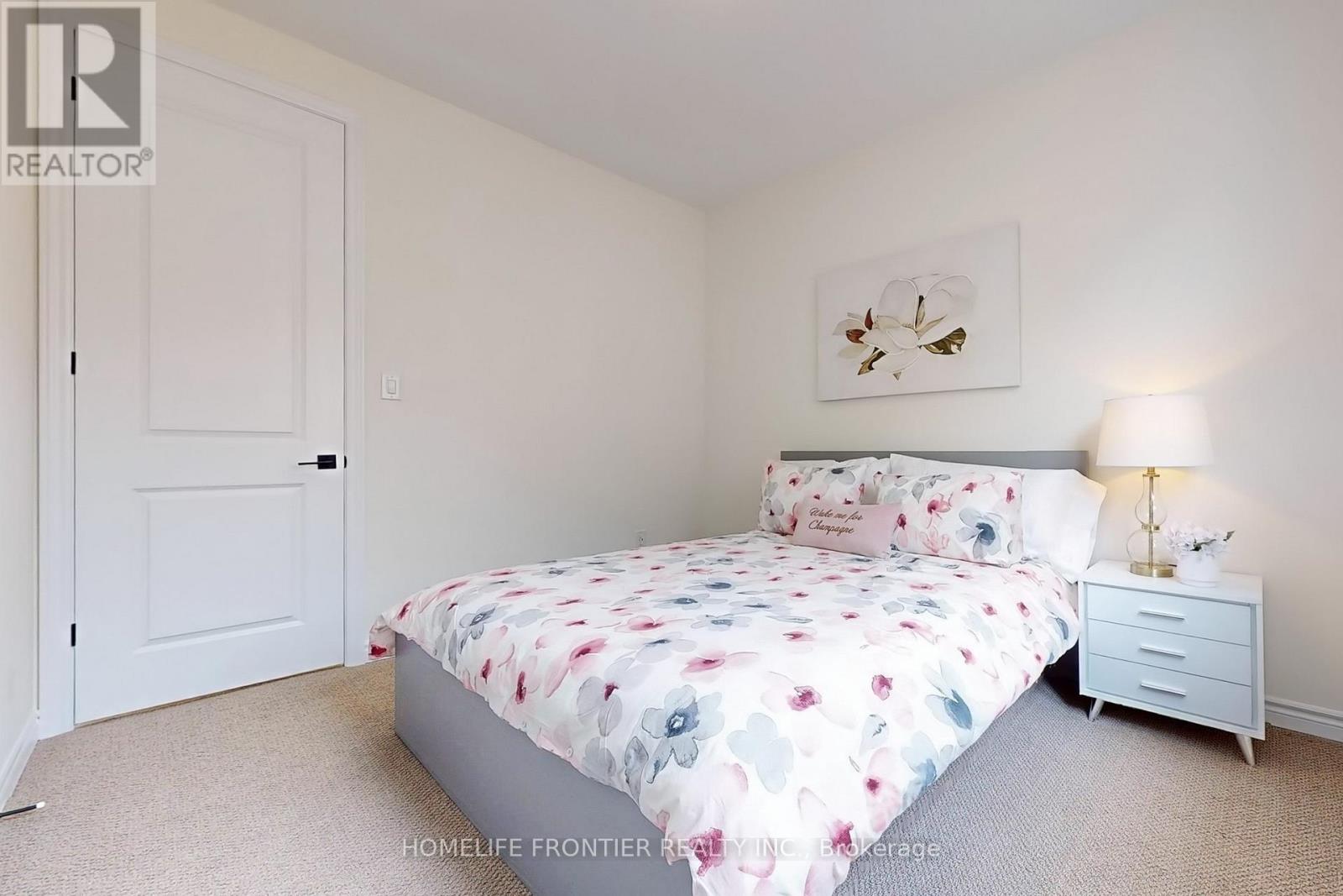 256 Ramblewood Drive, Wasaga Beach, Ontario  L9Z 3A5 - Photo 17 - S12142186