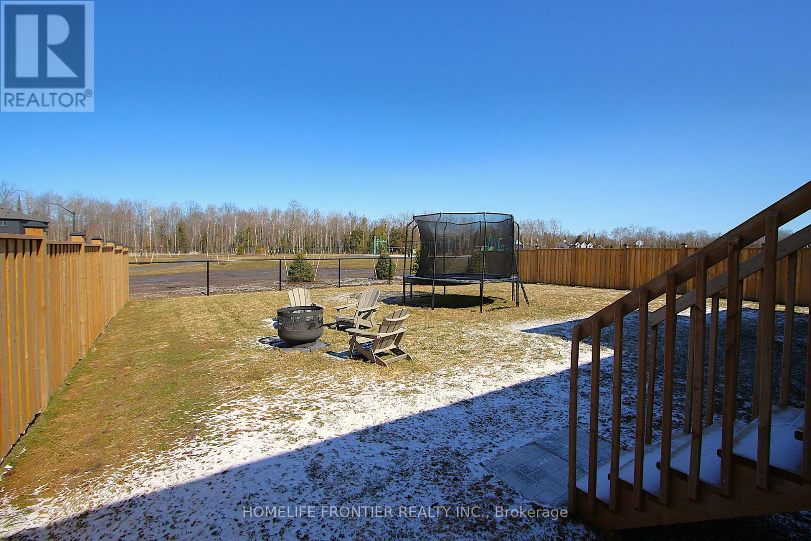256 Ramblewood Drive, Wasaga Beach, Ontario  L9Z 3A5 - Photo 27 - S12142186