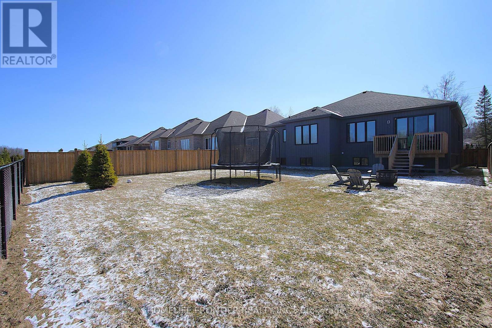 256 Ramblewood Drive, Wasaga Beach, Ontario  L9Z 3A5 - Photo 28 - S12142186