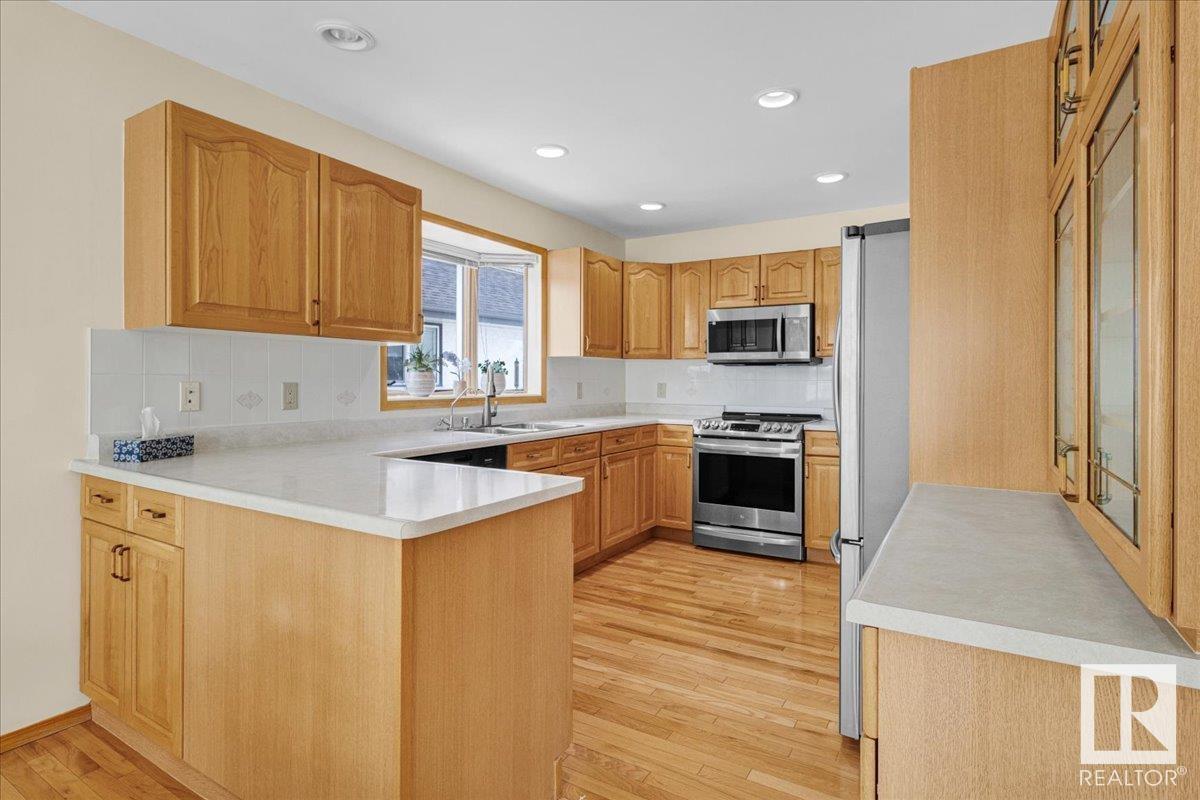 Property at 547 TWIN BROOKS BAY BA NW NW image 4