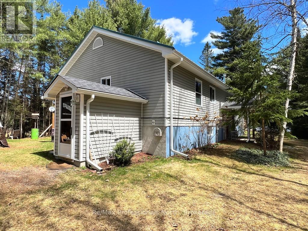 4501 Elephant Lake Road, Dysart Et Al, Ontario  K0L 1M1 - Photo 26 - X12142241