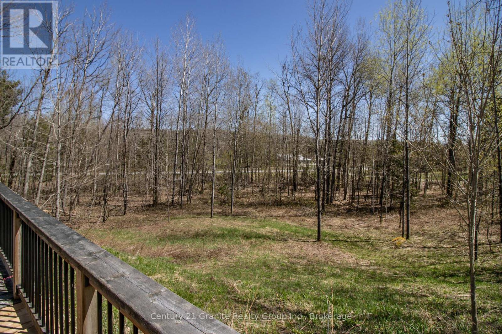 6739 Gelert Road, Dysart Et Al, Ontario  K0M 1S0 - Photo 41 - X12142344