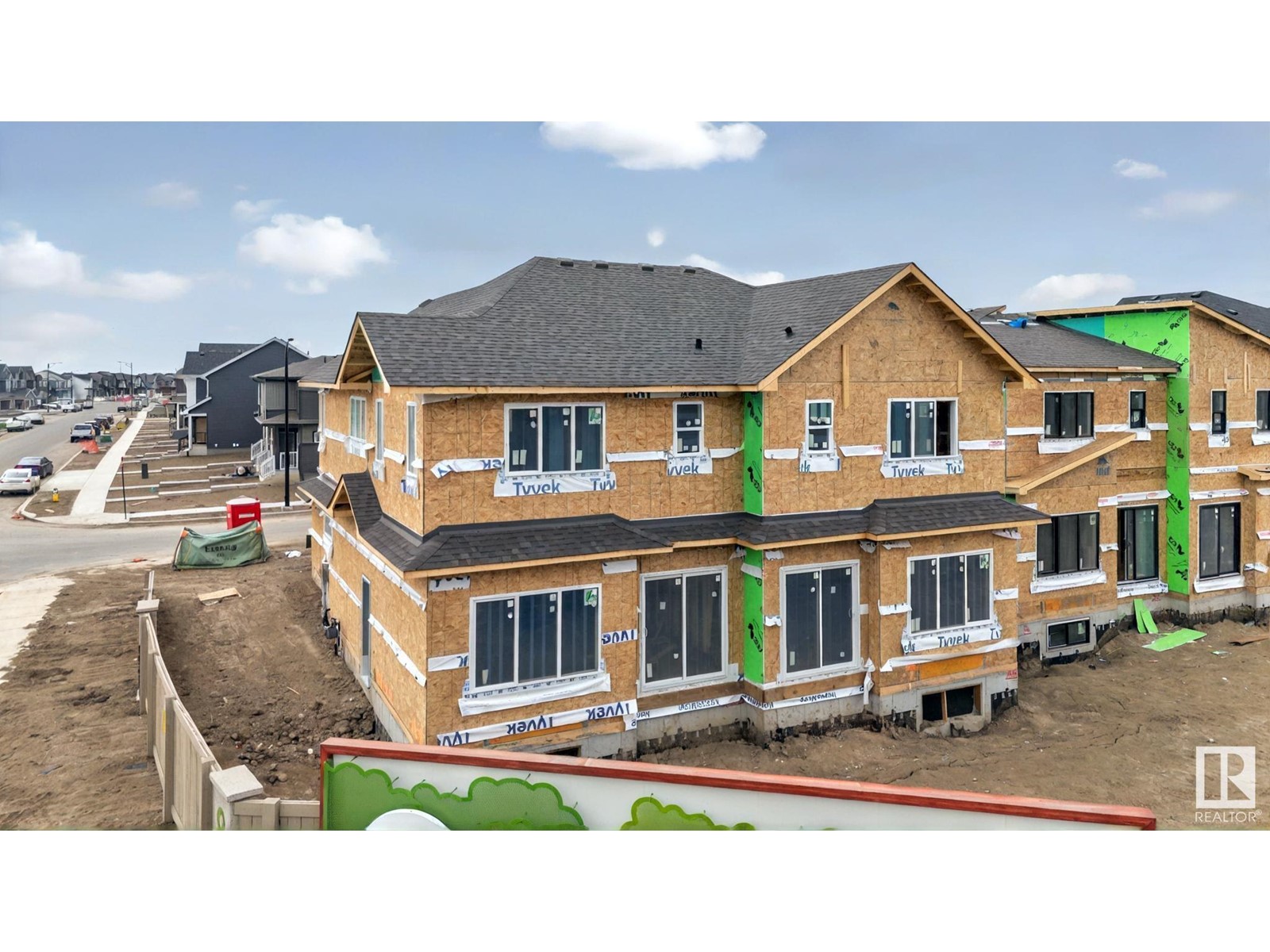 Property at 803 Rowan CL SW image 3