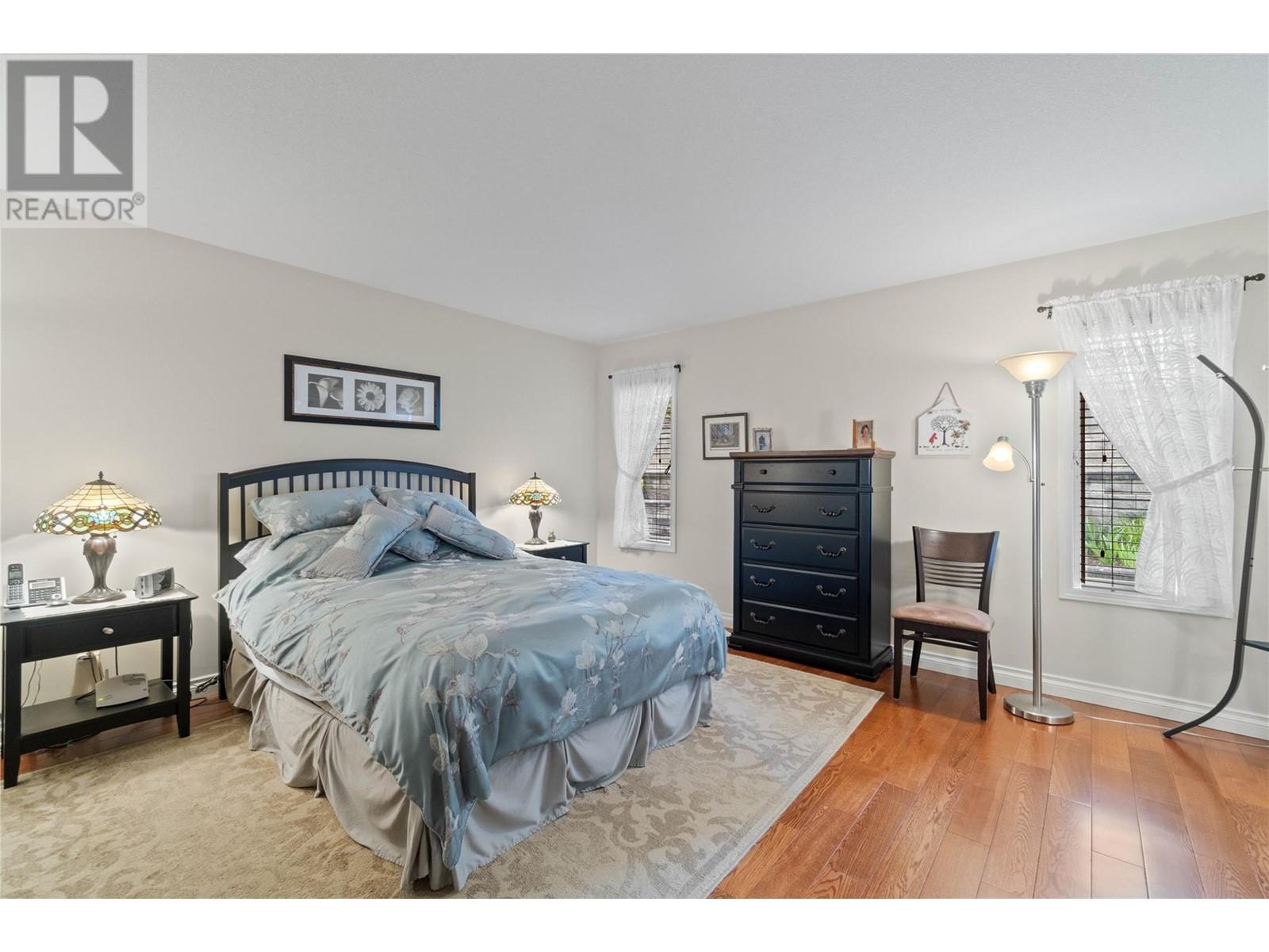 Property at 1120 12 Street NE Unit# 2 image 3