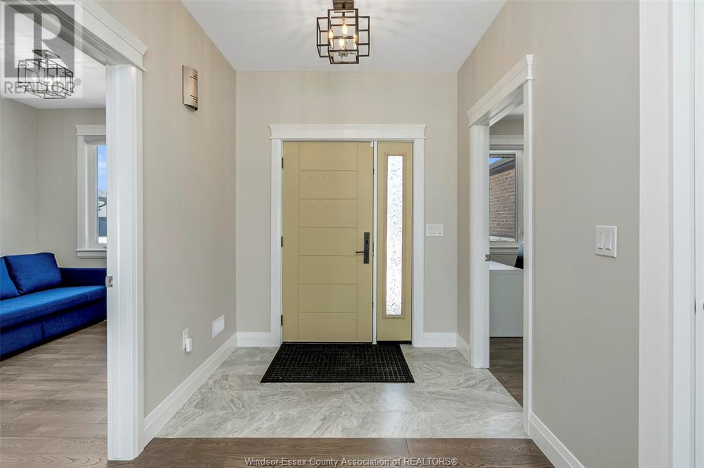 401 Pearson Avenue, Amherstburg, Ontario  N9V 0E9 - Photo 8 - 25011872