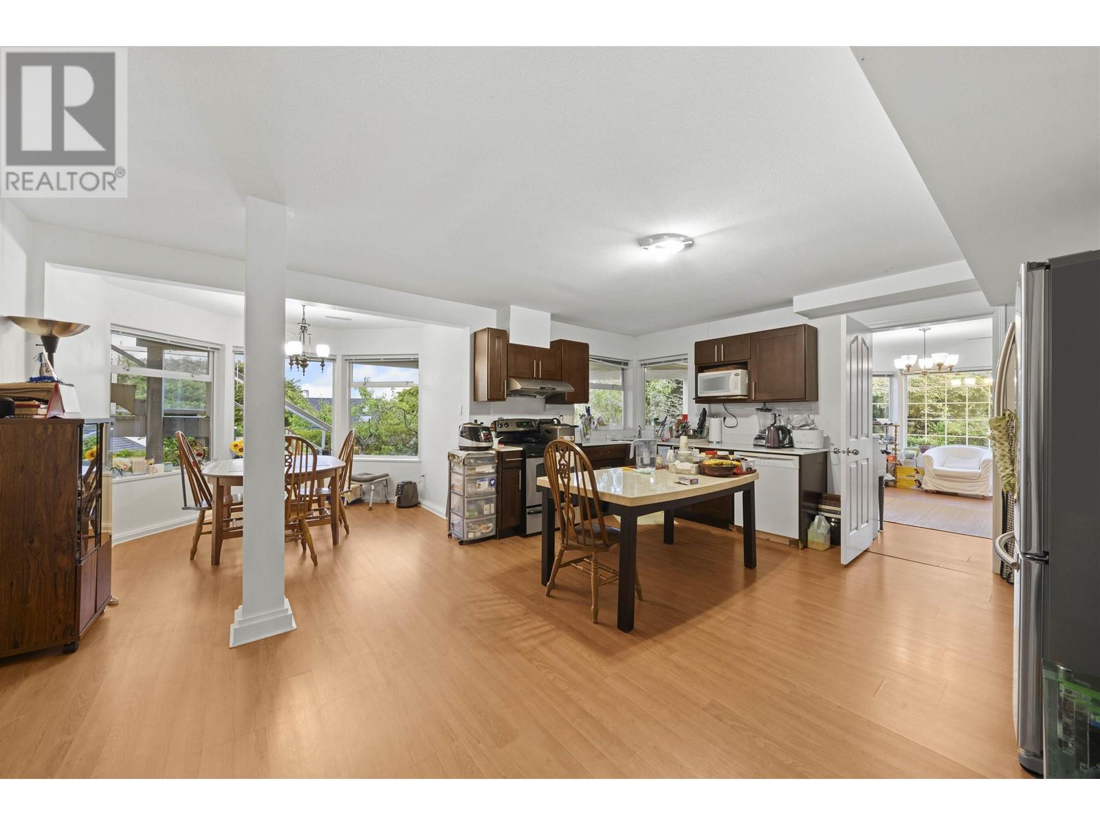 598 Clearwater Way, Coquitlam, British Columbia  V3C 5W4 - Photo 31 - R3001310