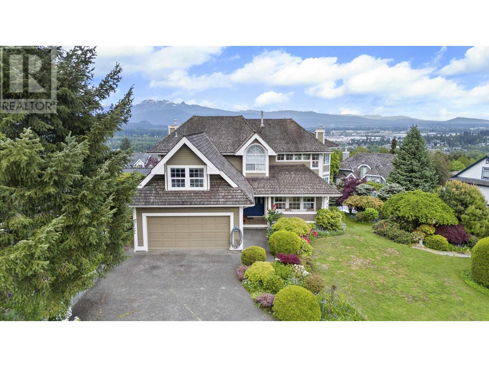 598 Clearwater Way, Coquitlam, British Columbia  V3C 5W4 - Photo 37 - R3001310