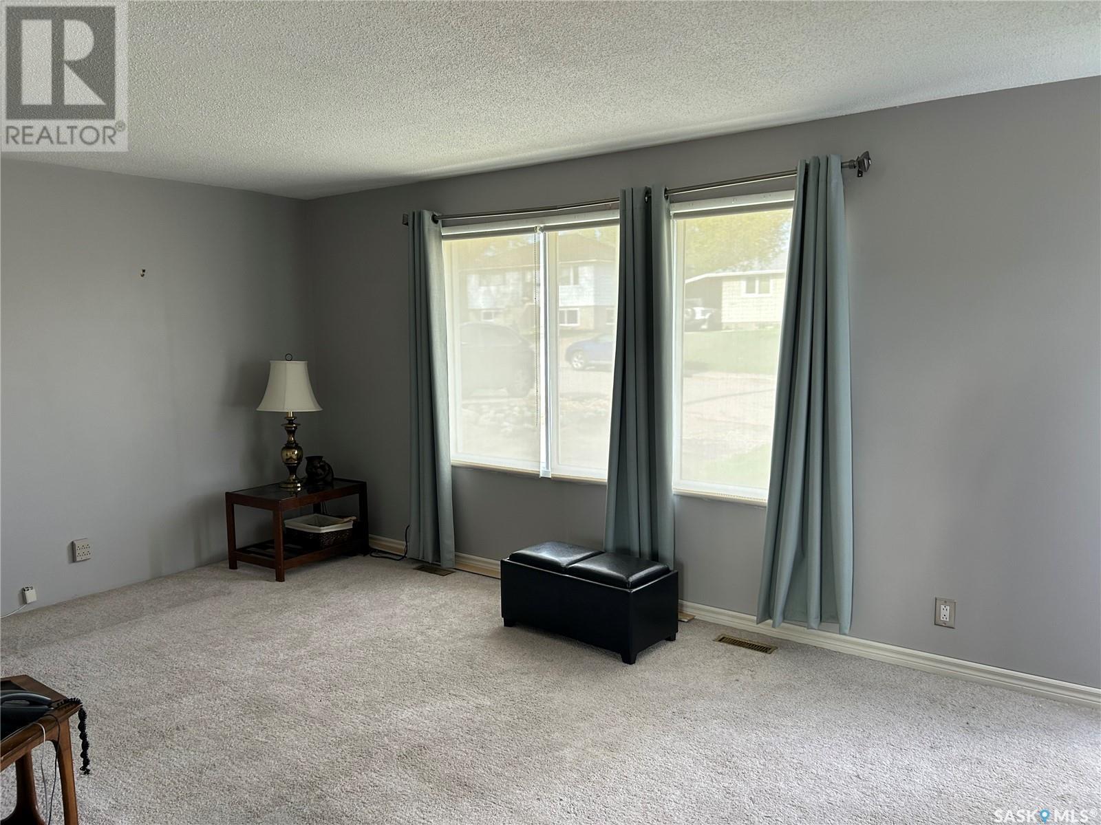 Property at 1351 6th AVENUE NW image 2