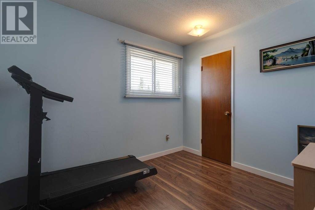 183 Dovercliffe Way Se, Calgary, Alberta  T2B 1W6 - Photo 12 - A2217336