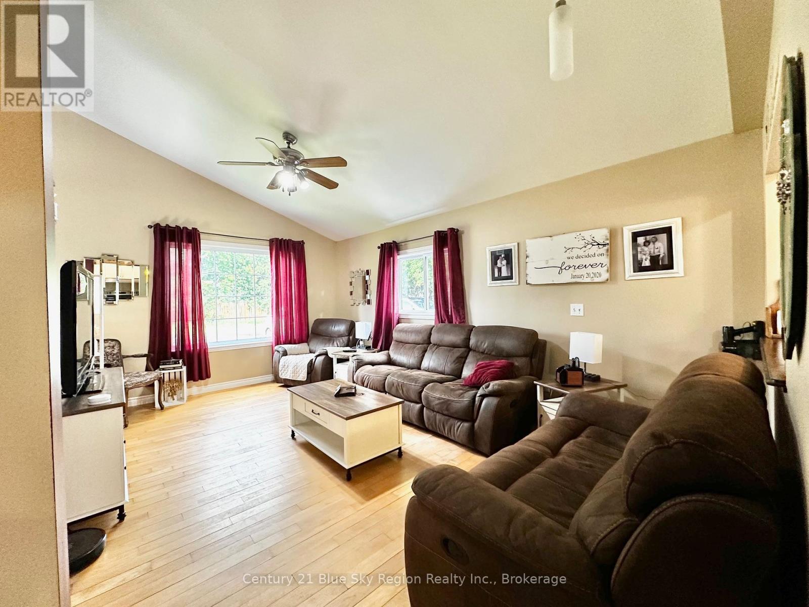 1065 James Street, Mattawa, Ontario  P0H 1V0 - Photo 7 - X12142316