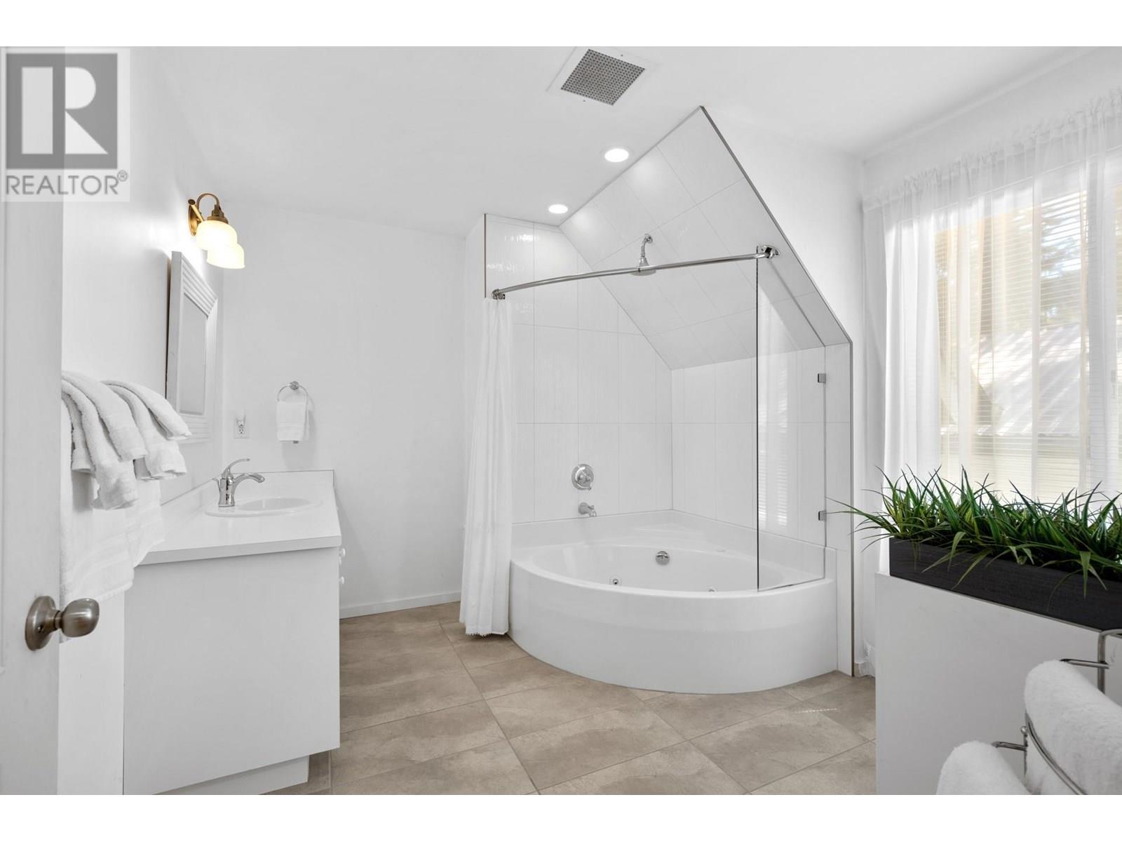 7991 Alpine Road, Kelowna, British Columbia  V1Z 3V8 - Photo 28 - 10342968