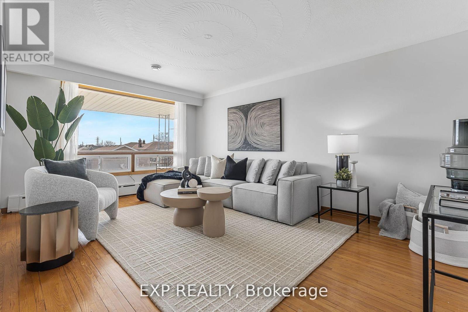 Property at 190 CHRISTMAS STREET image 5