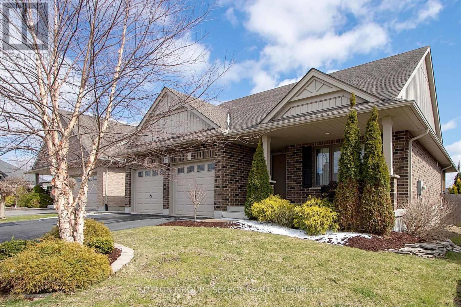 70 Shaw Valley Drive, St. Thomas, Ontario  N5R 6K1 - Photo 2 - X12142415