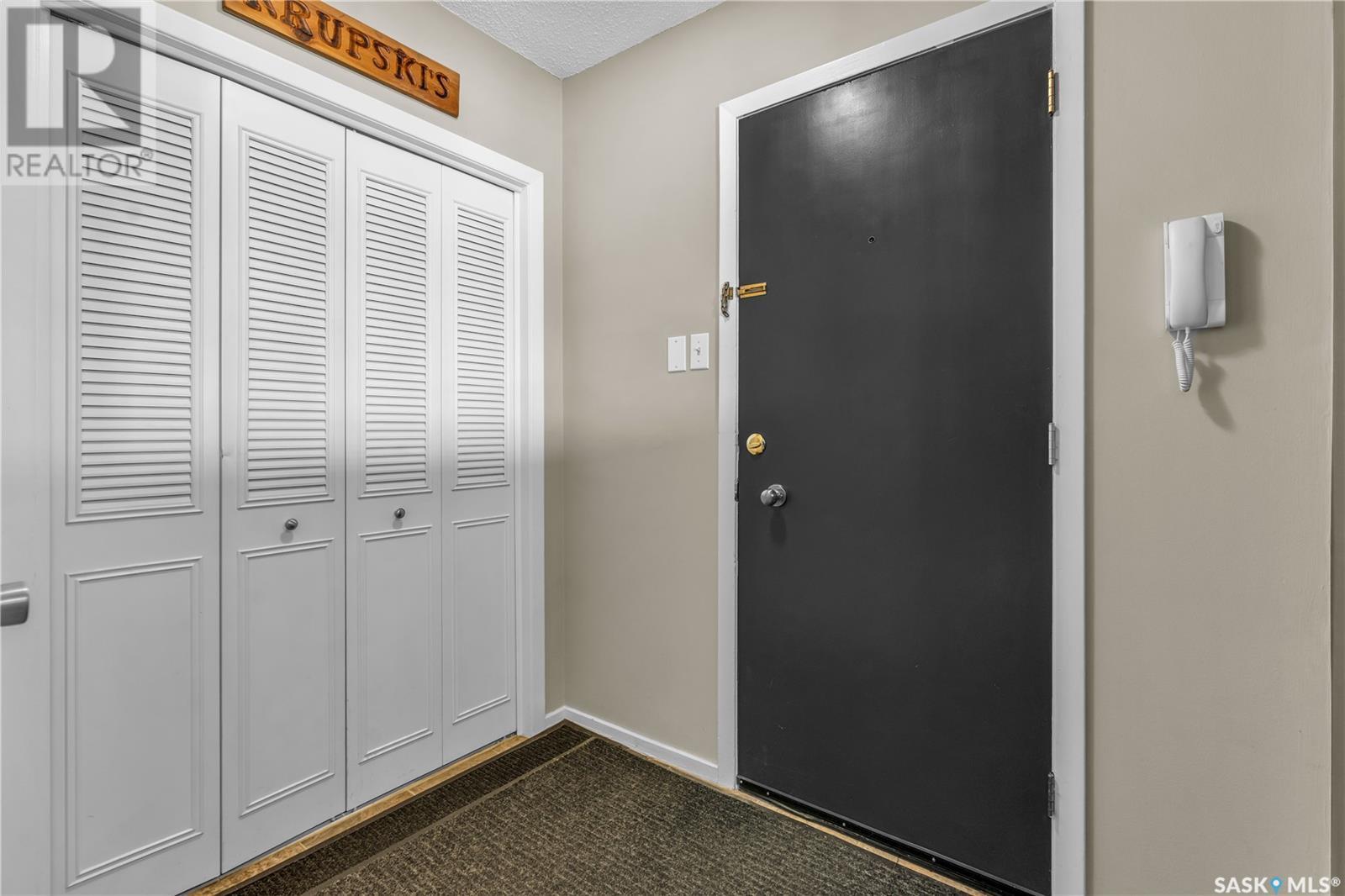 Property at 8 38 Spence STREET image 4