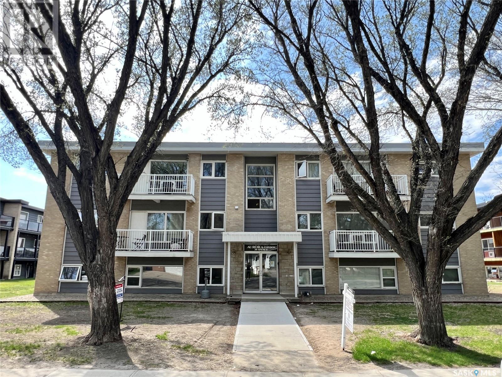 Property at 8 38 Spence STREET image 2