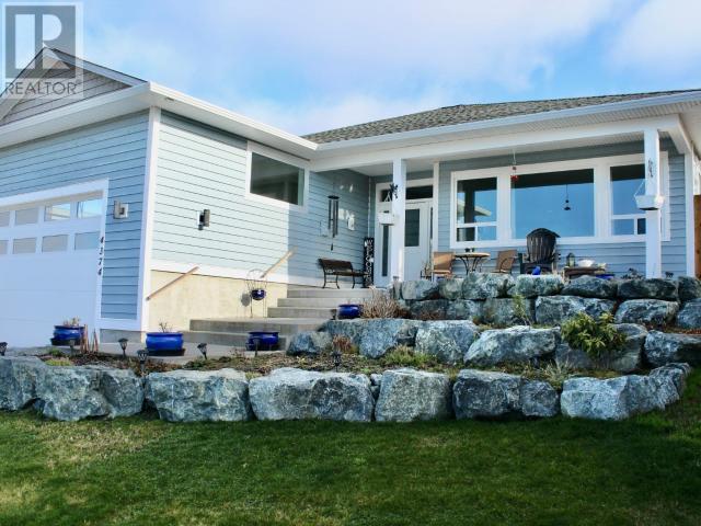 Property at 4374 QUEBEC AVE image 2