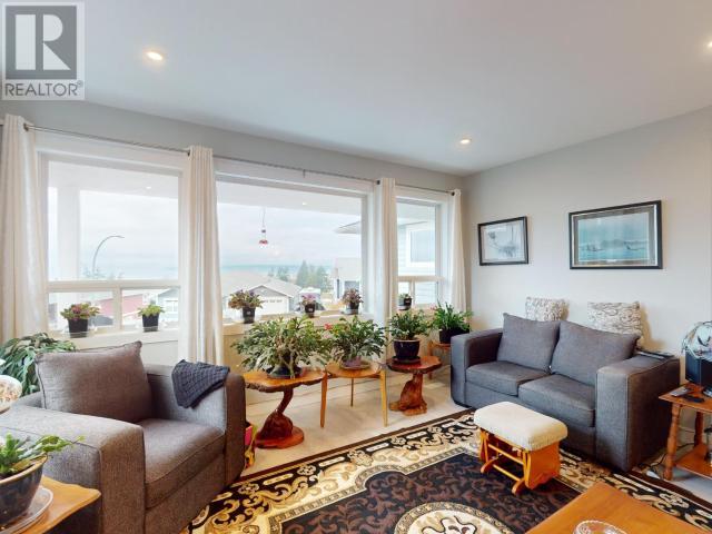 Property at 4374 QUEBEC AVE image 5