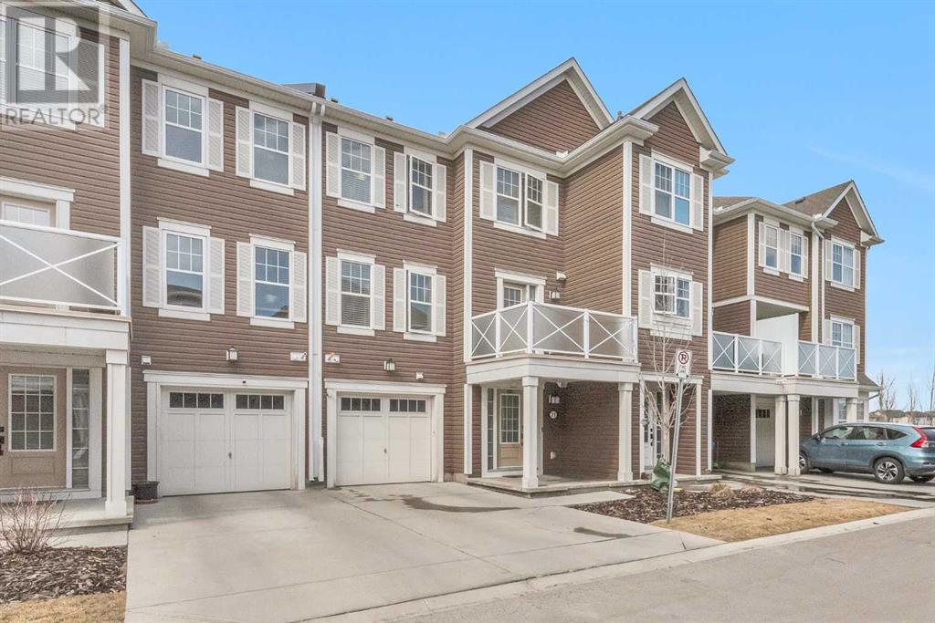 Property at 71 CITYSCAPE Court NE image 2