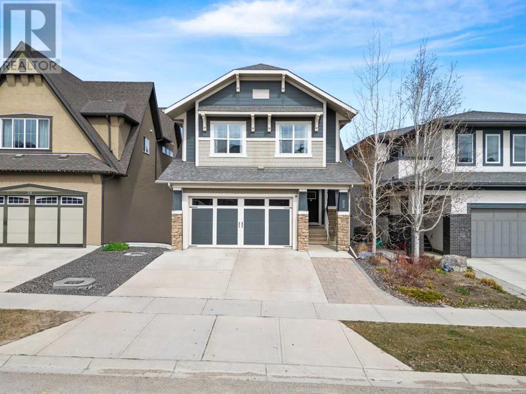 Property at 22 Masters Avenue SE image 1