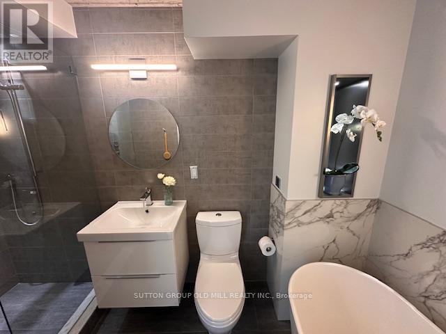 211 - 456 College Street, Toronto, Ontario  M6G 4A3 - Photo 19 - C12142289