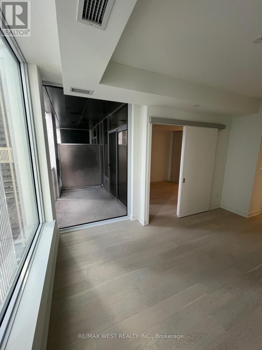 2307 - 11 Yorkville Avenue, Toronto, Ontario  M4W 1L2 - Photo 2 - C12142303