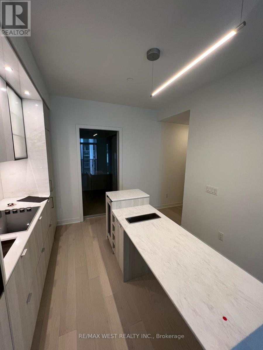 2307 - 11 Yorkville Avenue, Toronto, Ontario  M4W 1L2 - Photo 4 - C12142303