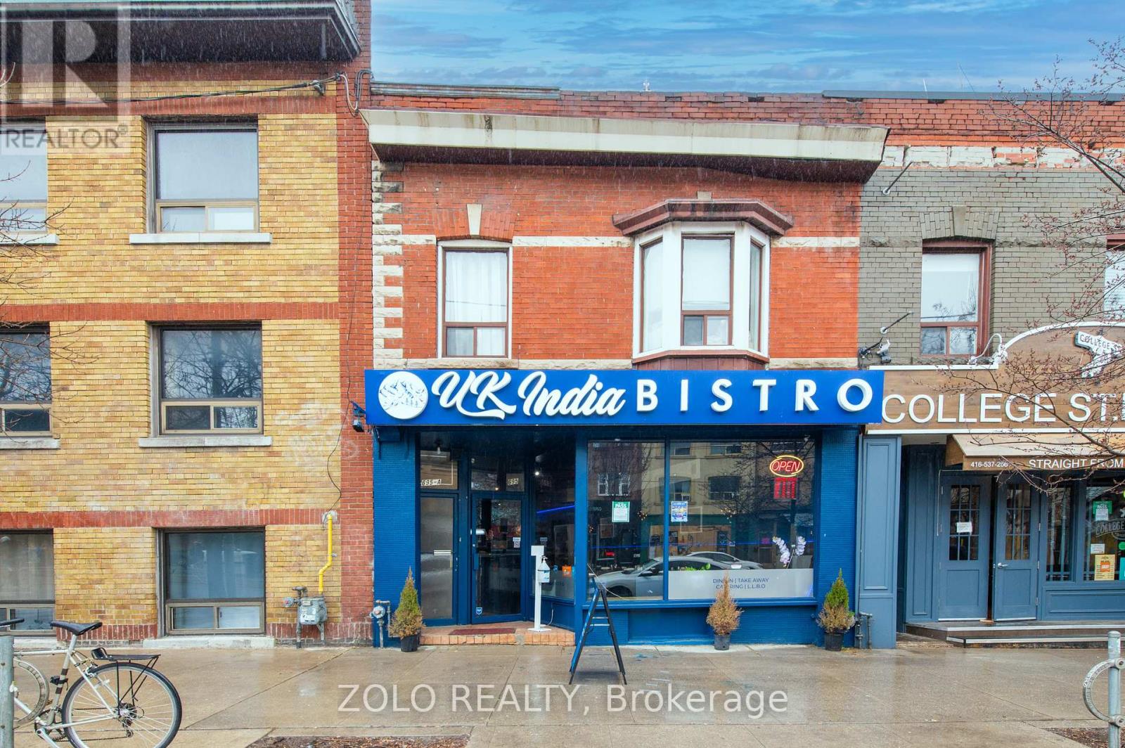 Property at 695 COLLEGE STREET image 1