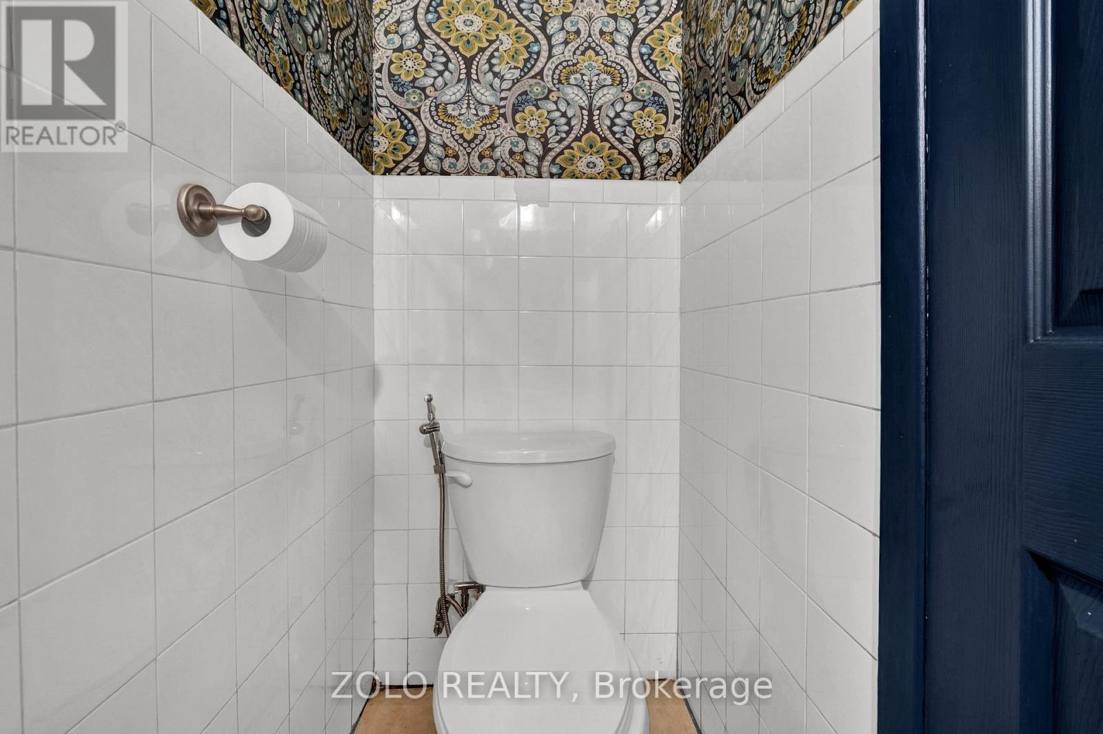 695 College Street, Toronto, Ontario  M6G 1B9 - Photo 14 - C12142309