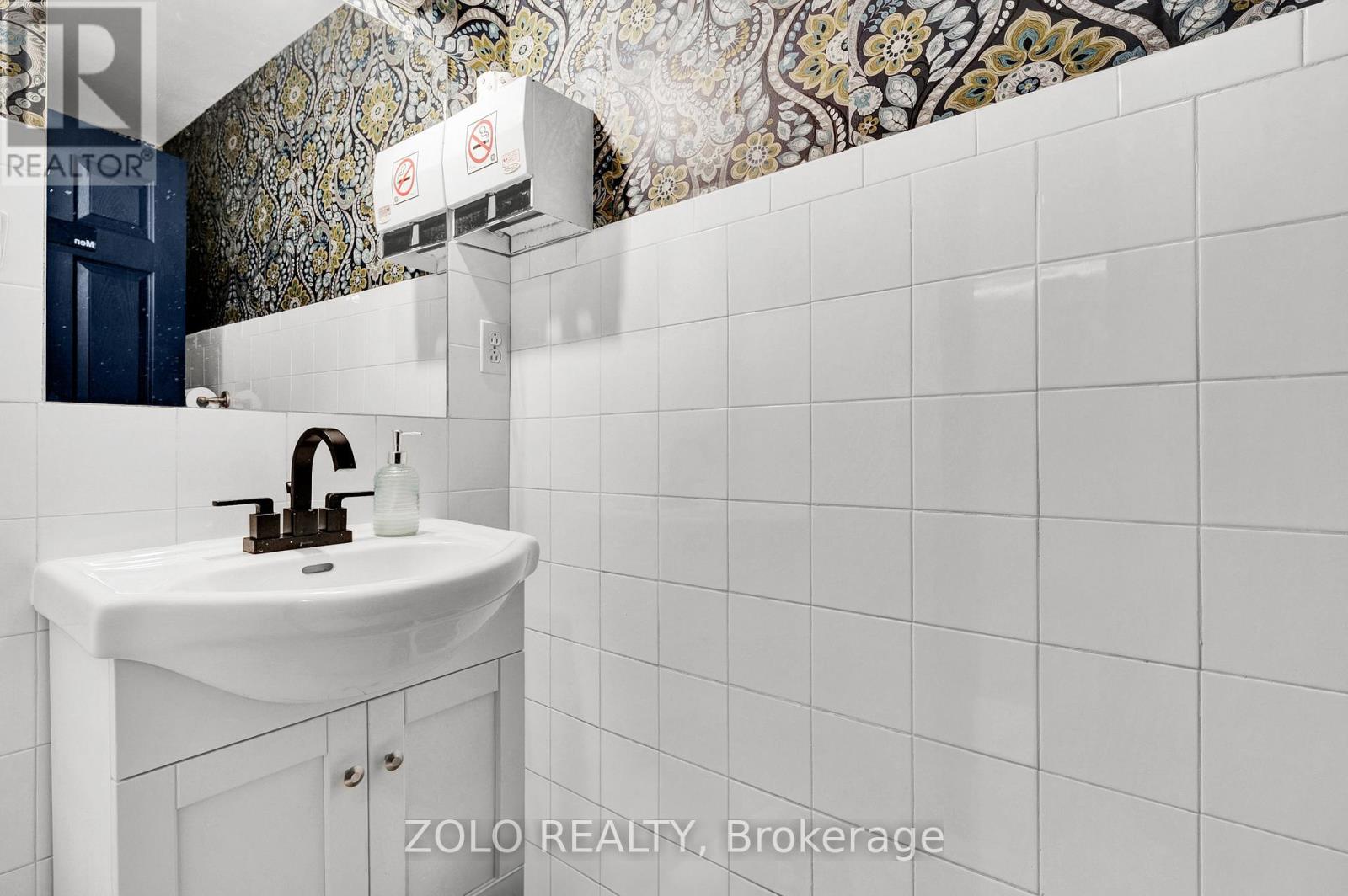 695 College Street, Toronto, Ontario  M6G 1B9 - Photo 15 - C12142309