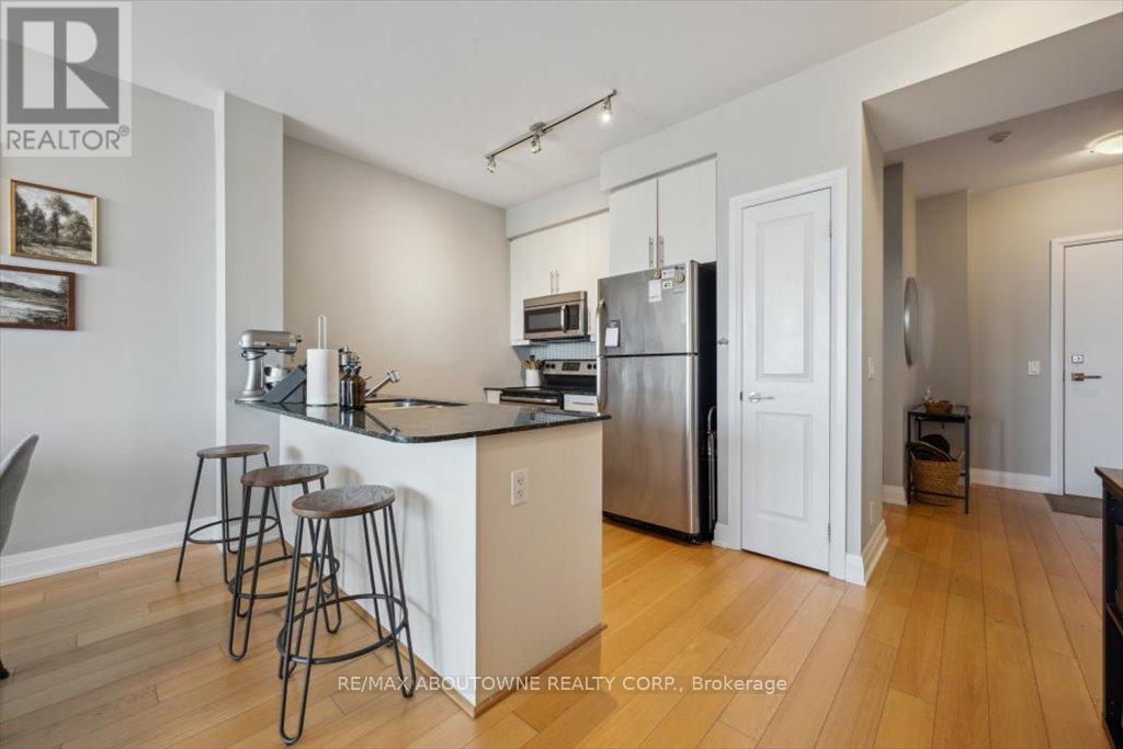 1209 - 530 St Clair Avenue W, Toronto, Ontario  M6C 0A2 - Photo 9 - C12142318