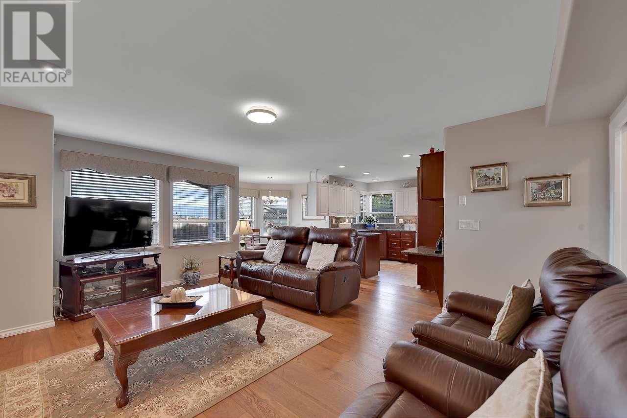 1803 Golf Club Drive, Tsawwassen, British Columbia  V4M 4E3 - Photo 12 - R2969845
