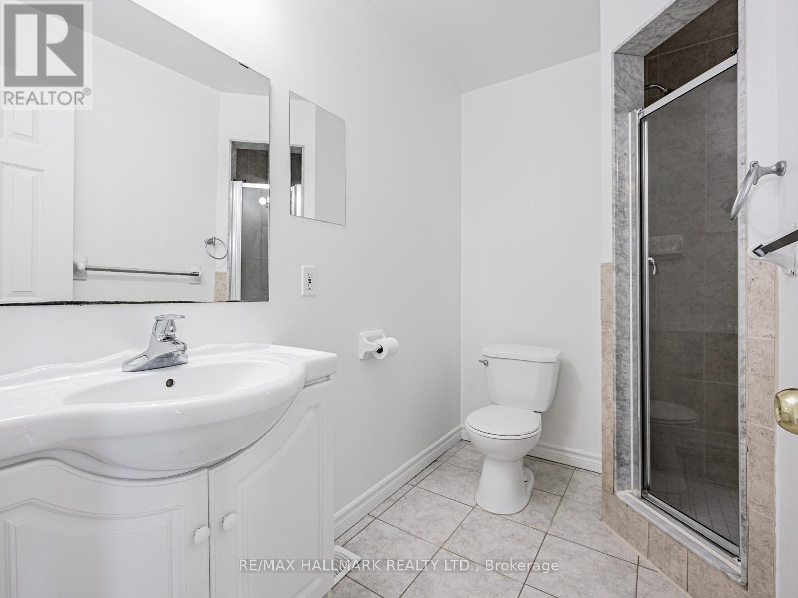 8 Redwood Avenue, Toronto, Ontario  M4L 2S6 - Photo 27 - E12142272