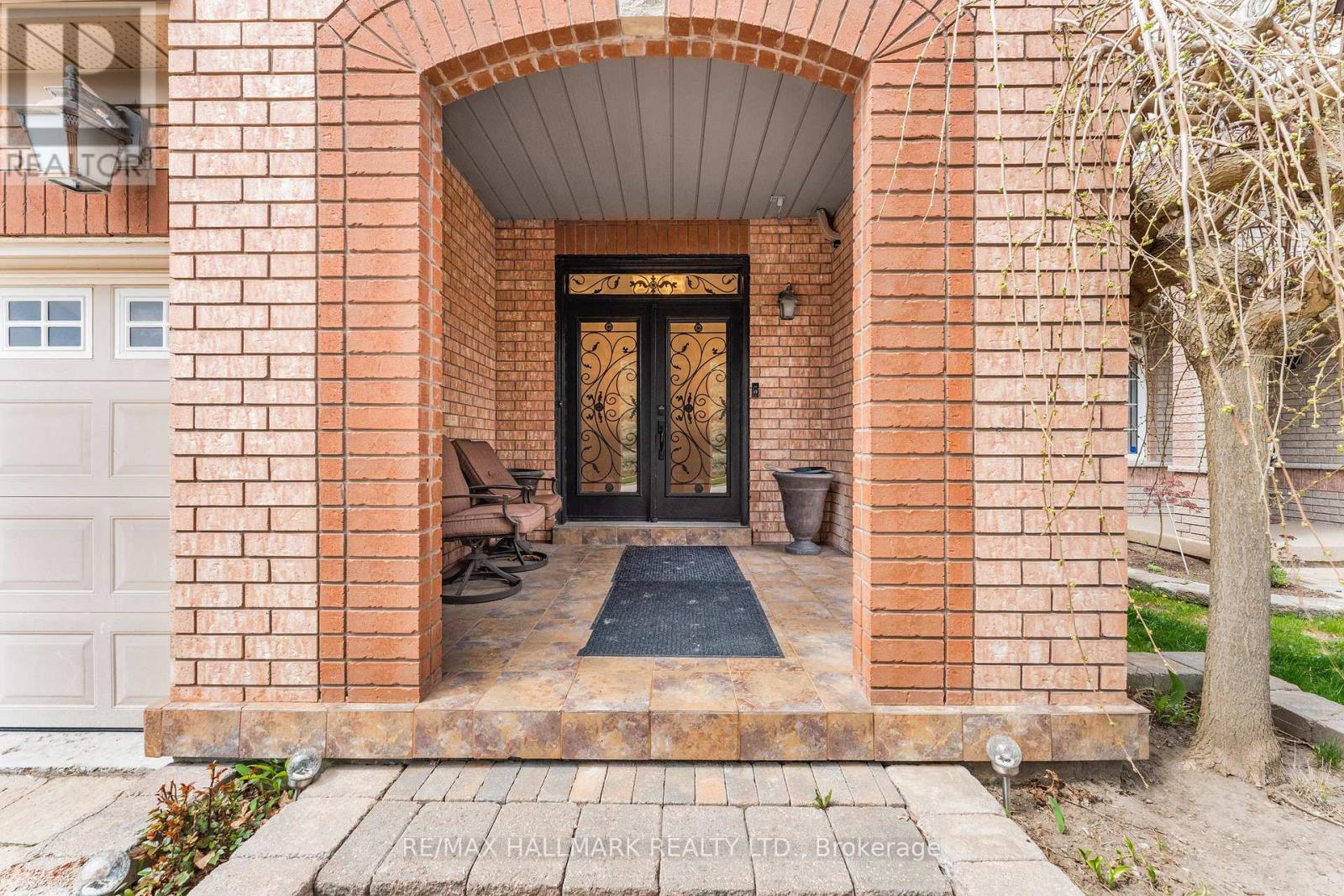 Property at 178 STONEMANOR AVENUE image 2