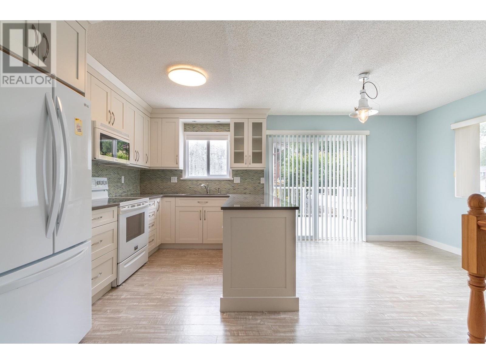1962 Flynn Crescent, Coquitlam, British Columbia  V3E 1W5 - Photo 11 - R3001447