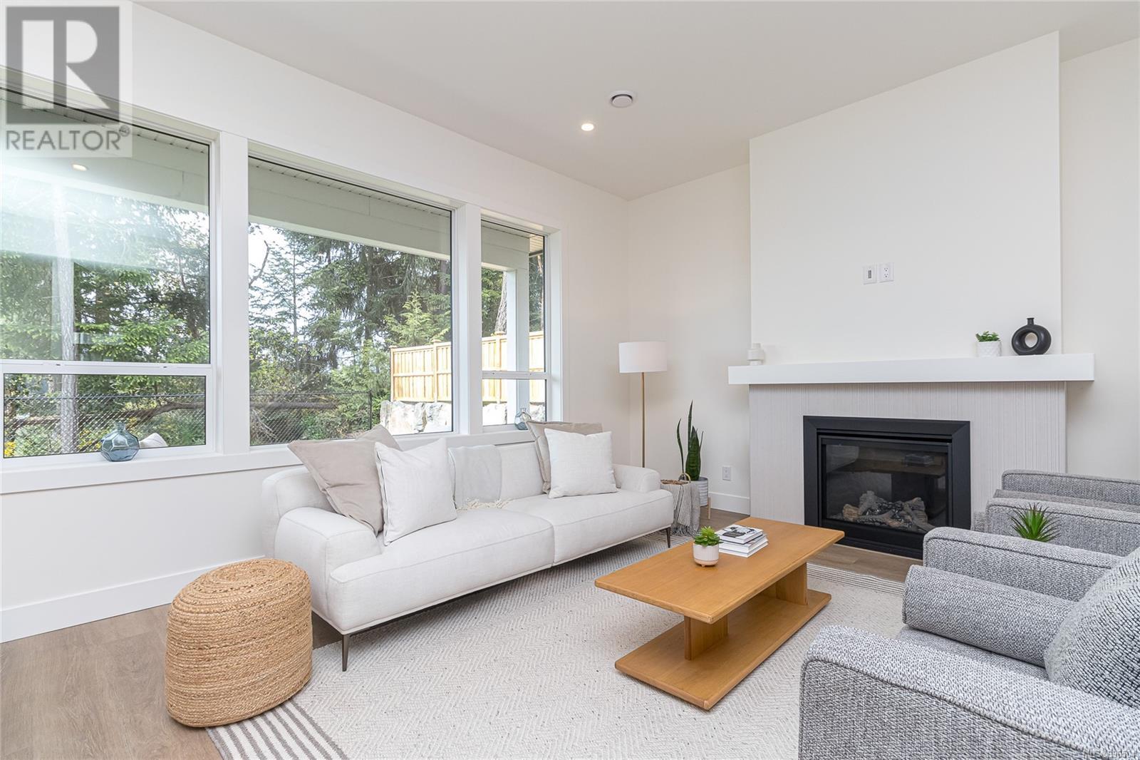 Property at 1244 Ashmore Terr image 4