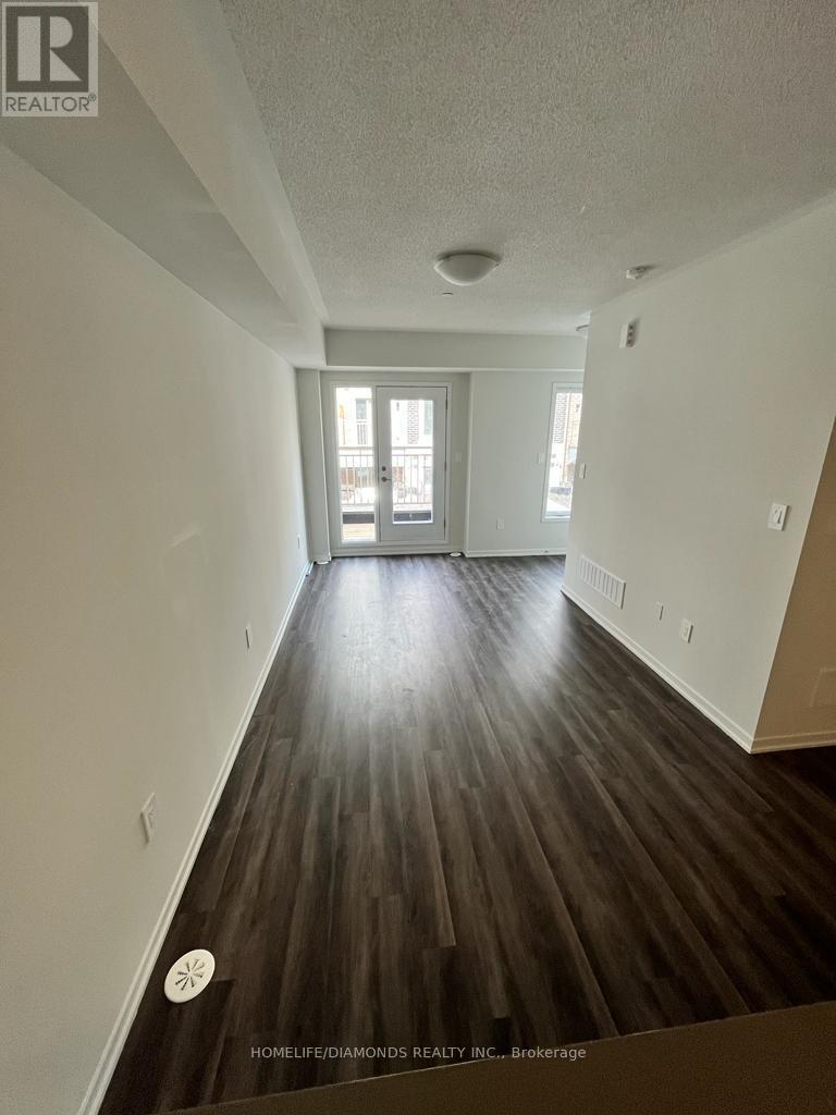 68 - 31 Honeycrisp Crescent, Vaughan, Ontario  L4K 0N6 - Photo 4 - N12142274