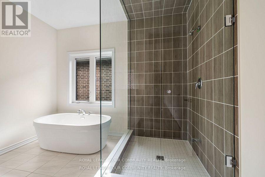96 Weslock Crescent, Aurora, Ontario  L4G 7Y9 - Photo 15 - N12142337