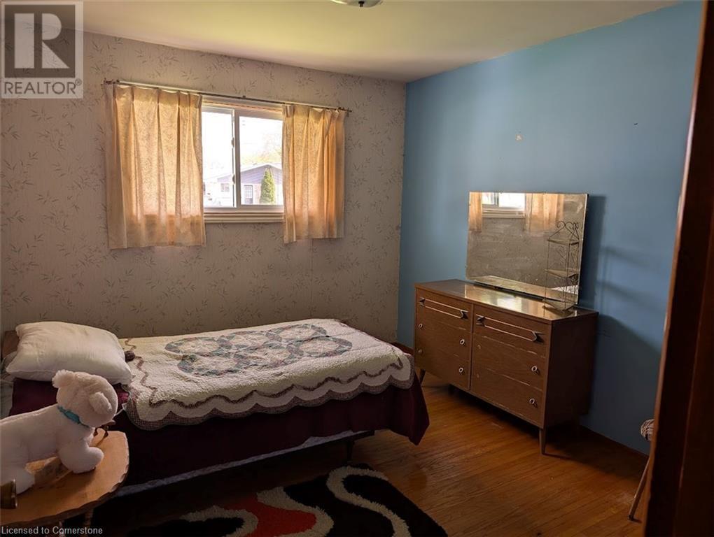 Photo 11 of 23 for 323 Marlborough Street