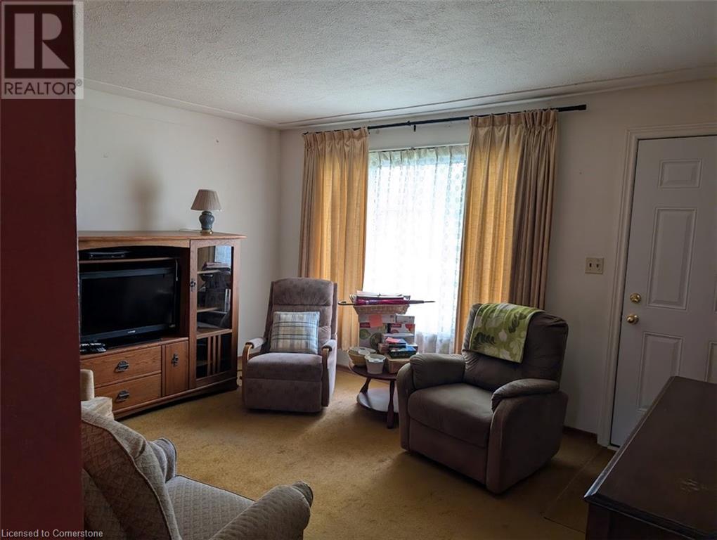 Photo 5 of 23 for 323 Marlborough Street