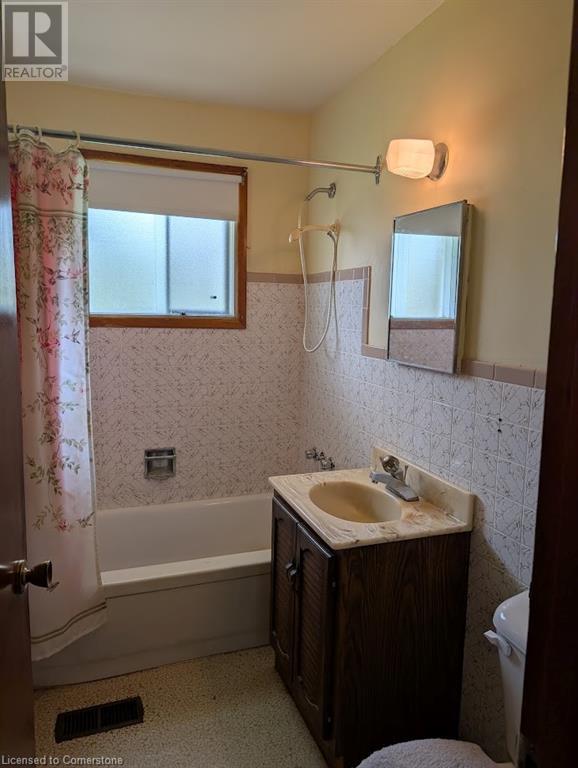 Photo 7 of 23 for 323 Marlborough Street