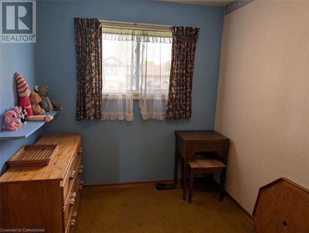 Photo 9 of 23 for 323 Marlborough Street