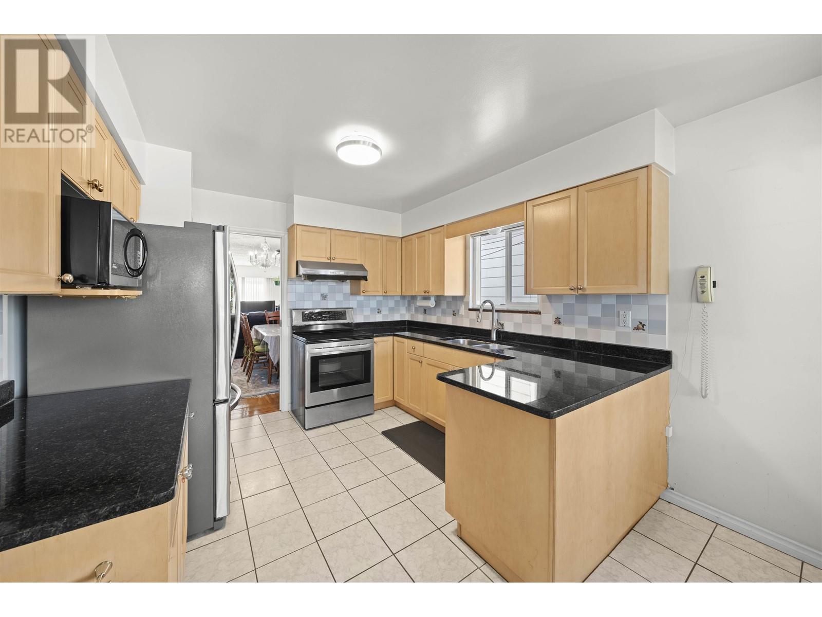 Property at 5267 SPENCER STREET image 4