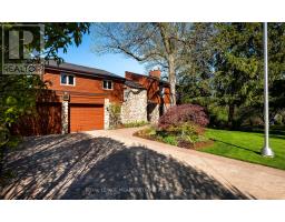 28 PINE TREE CRESCENT, Brampton, Ontario