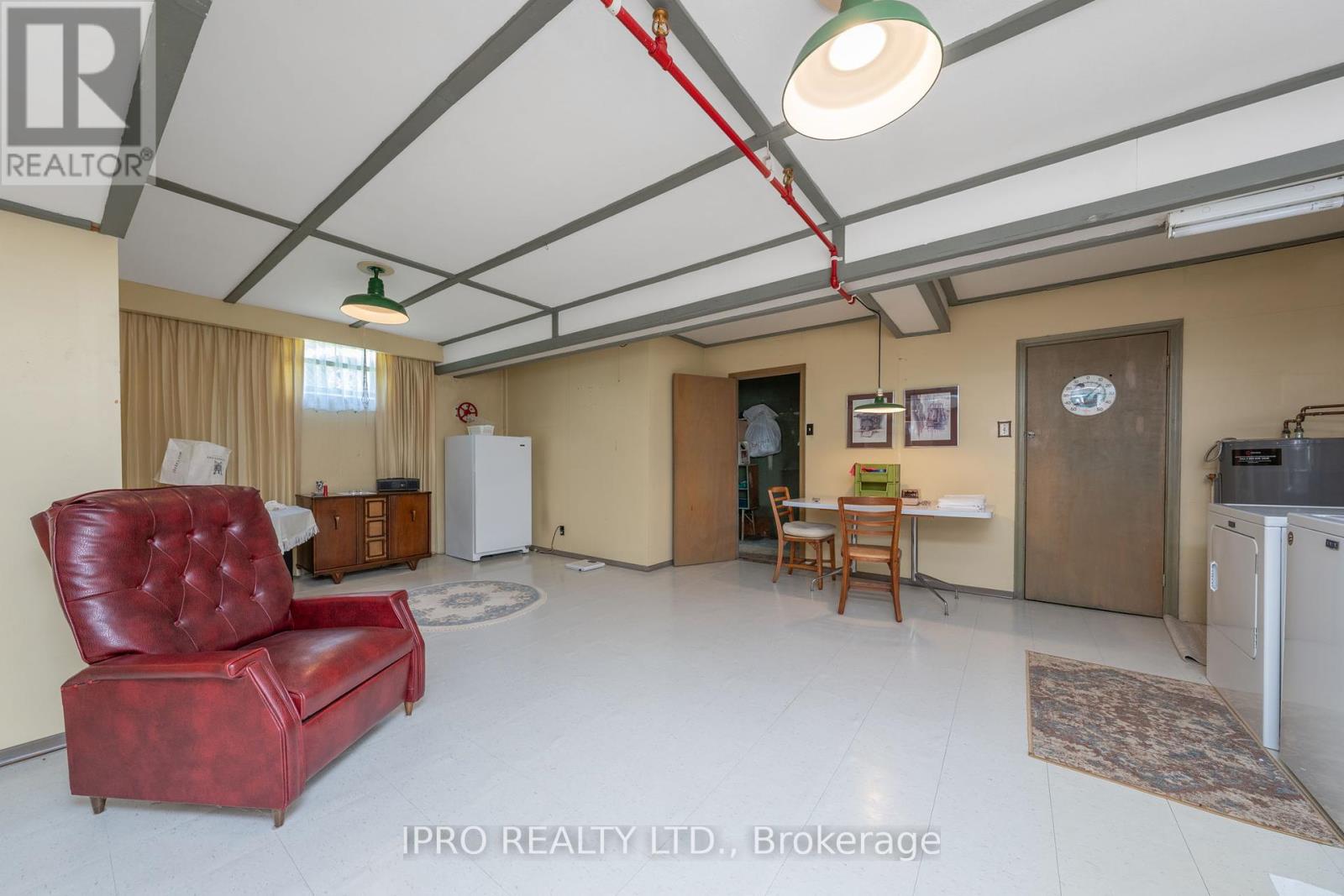 32 Cloverhill Road, Toronto, Ontario  M8Y 1T3 - Photo 29 - W12137258