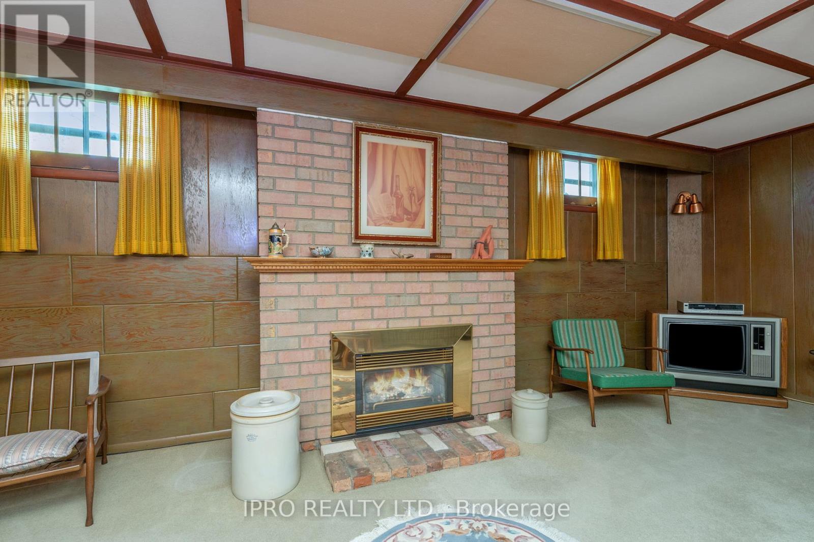 32 Cloverhill Road, Toronto, Ontario  M8Y 1T3 - Photo 28 - W12137258