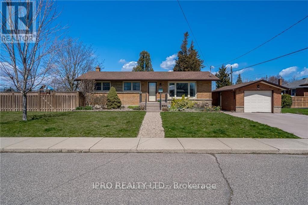 79 Sandalwood Avenue, Hamilton, Ontario  L8T 2E4 - Photo 1 - X12134549