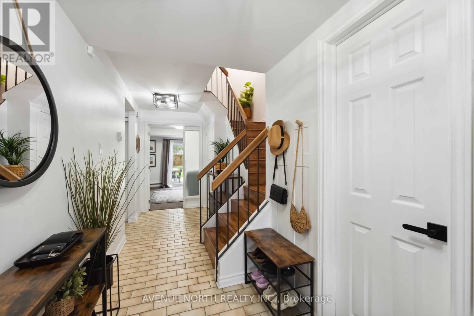 Property at 9 KEDGEWICK COURT image 4